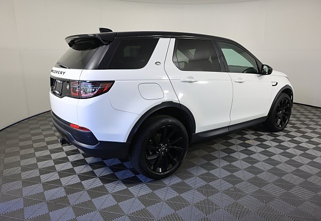 2020 Land Rover Discovery Sport SE photo 4