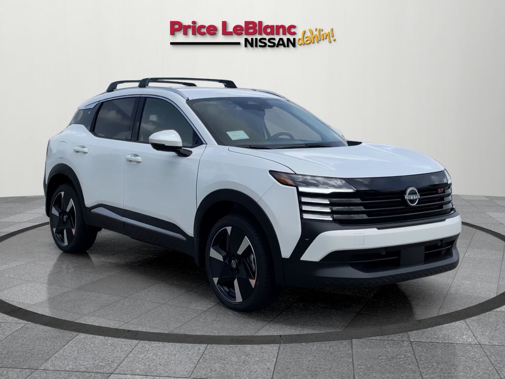 2025 Nissan Kicks SR's photo