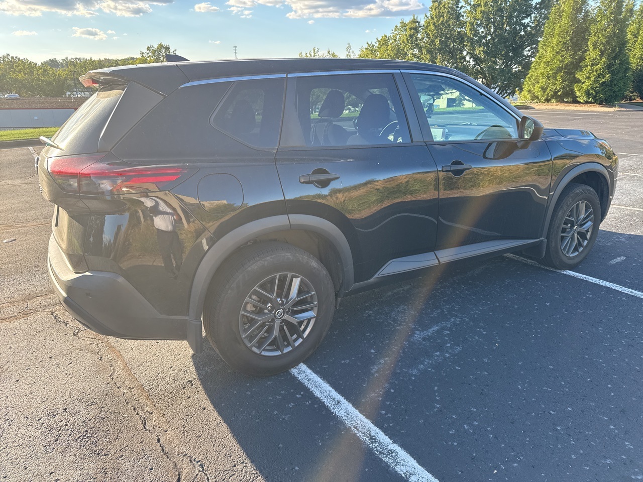 2021 Nissan Rogue S photo 3