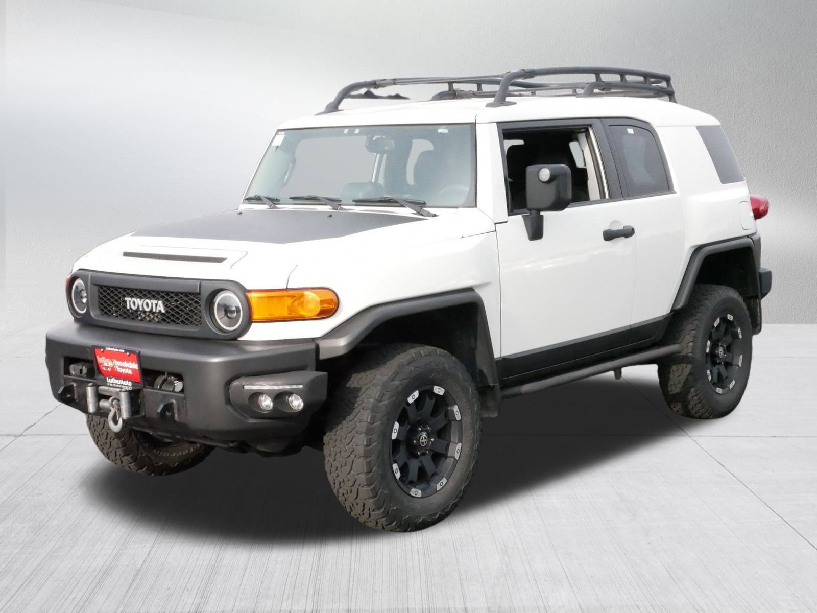2014 Toyota FJ Cruiser Trail Teams Special Edition photo 3