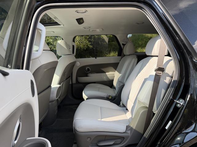 2026 Hyundai Palisade SEL photo 24