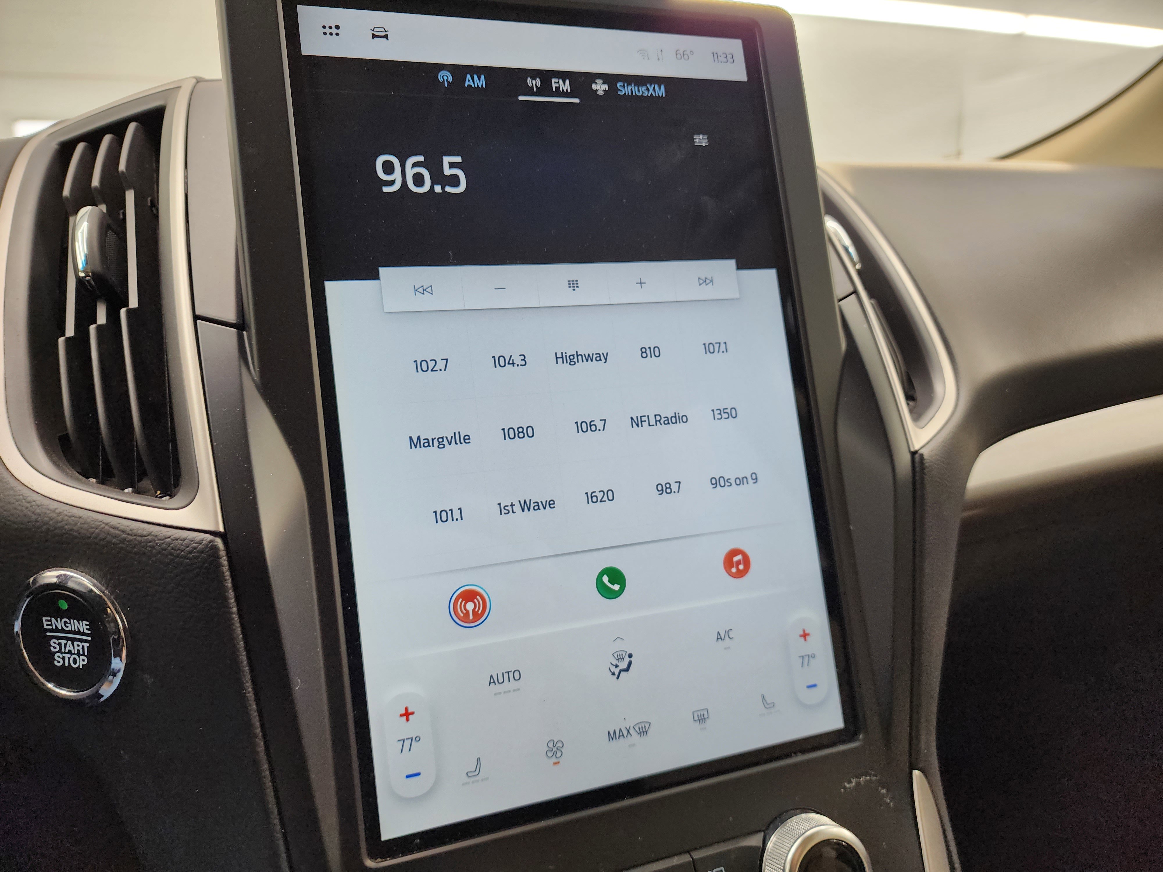 2024 Ford Edge SEL photo 9