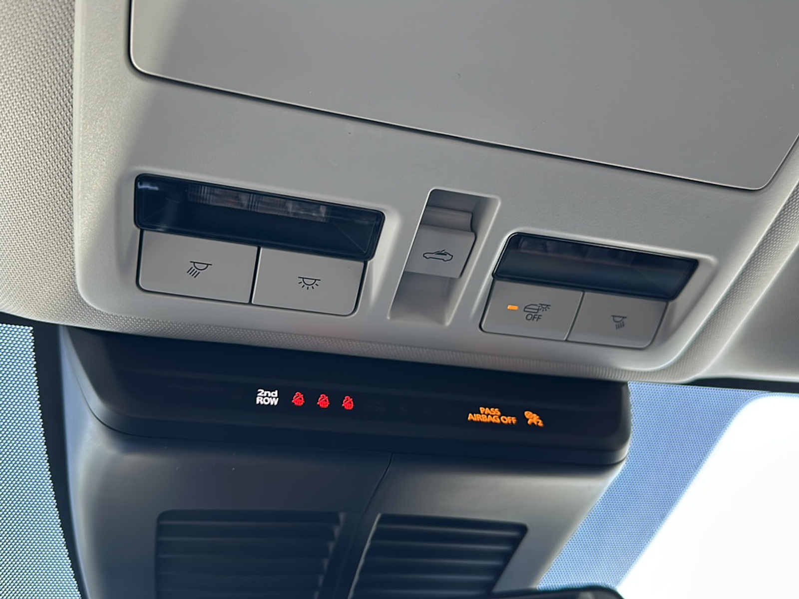 2025 Mazda CX-50 Premium photo 13