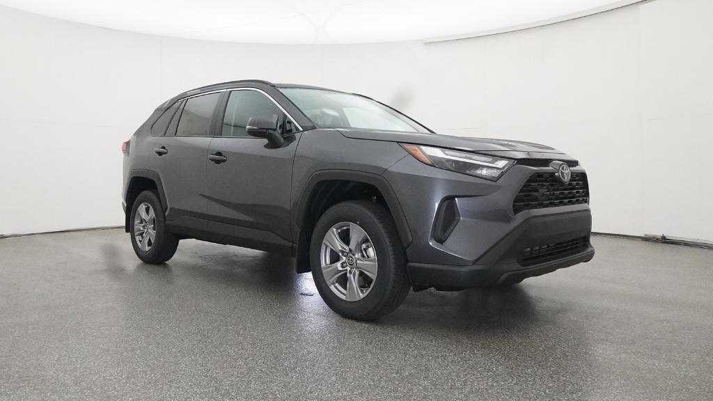 2025 Toyota RAV4 XLE photo 26