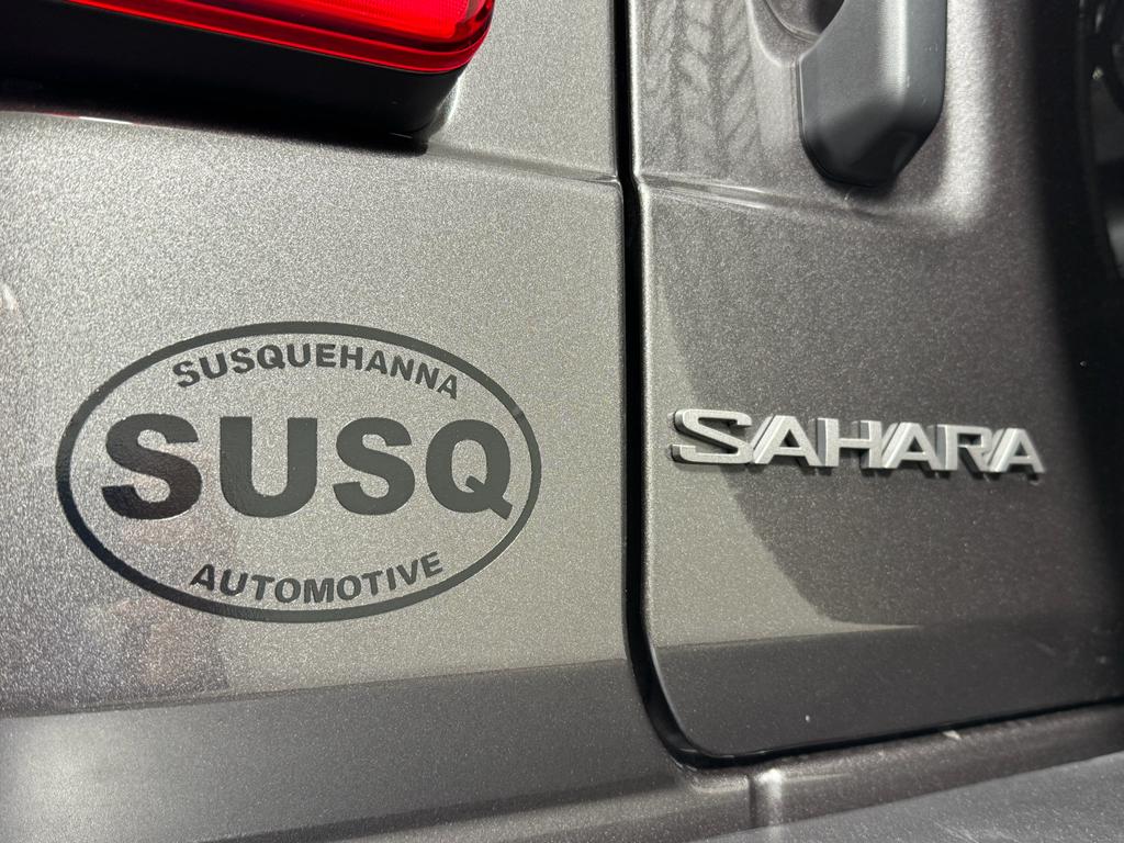 2025 Jeep Wrangler Sahara photo 25
