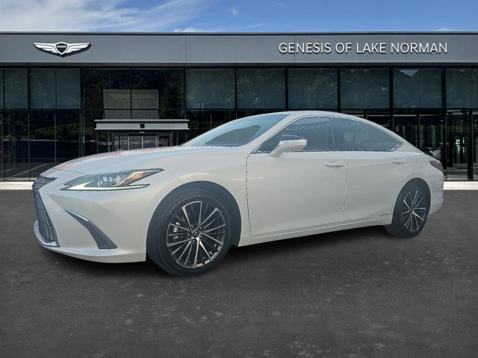 2022 Lexus ES Hybrid 300h