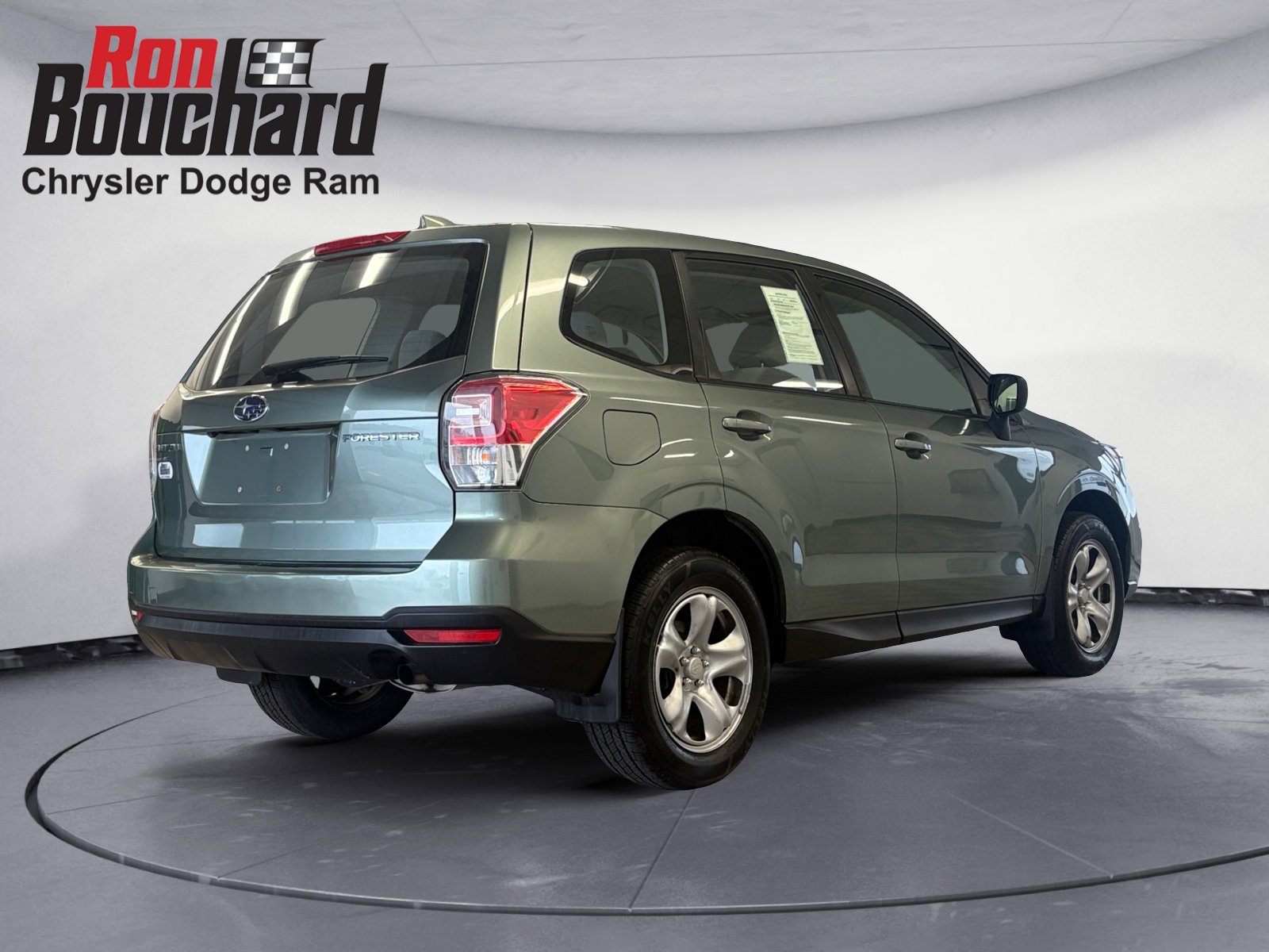 2018 Subaru Forester 2.5i photo 2