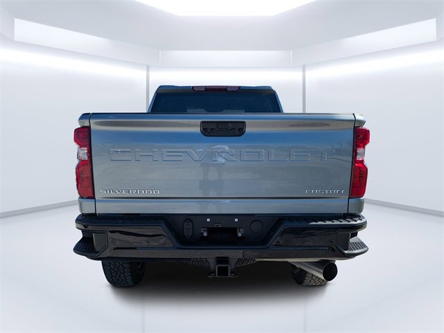 2025 Chevrolet Silverado 2500HD Custom photo 4