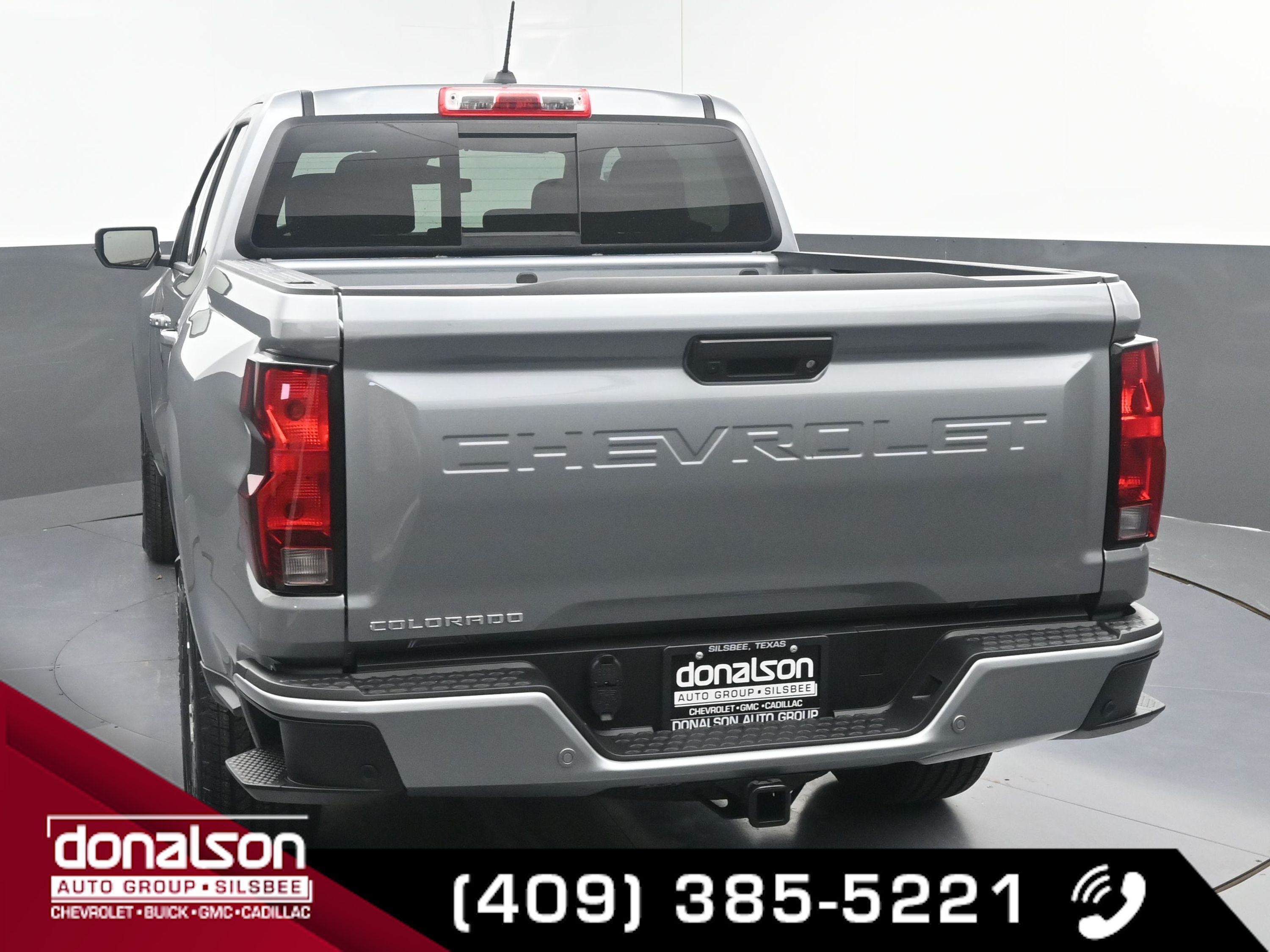2025 Chevrolet Colorado Work Truck LT photo 3