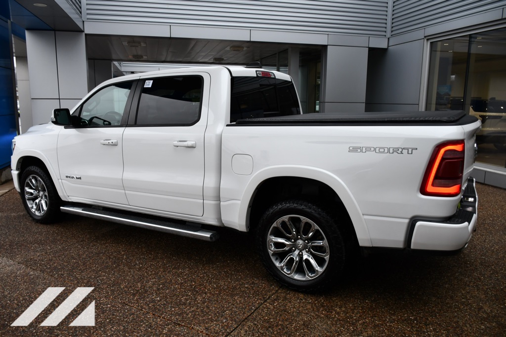 2020 Ram 1500 Laramie photo 4