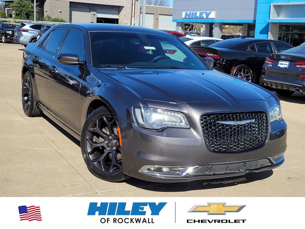 2020 Chrysler 300 S's photo