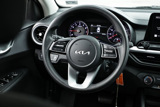2023 Kia Forte LXS photo 27