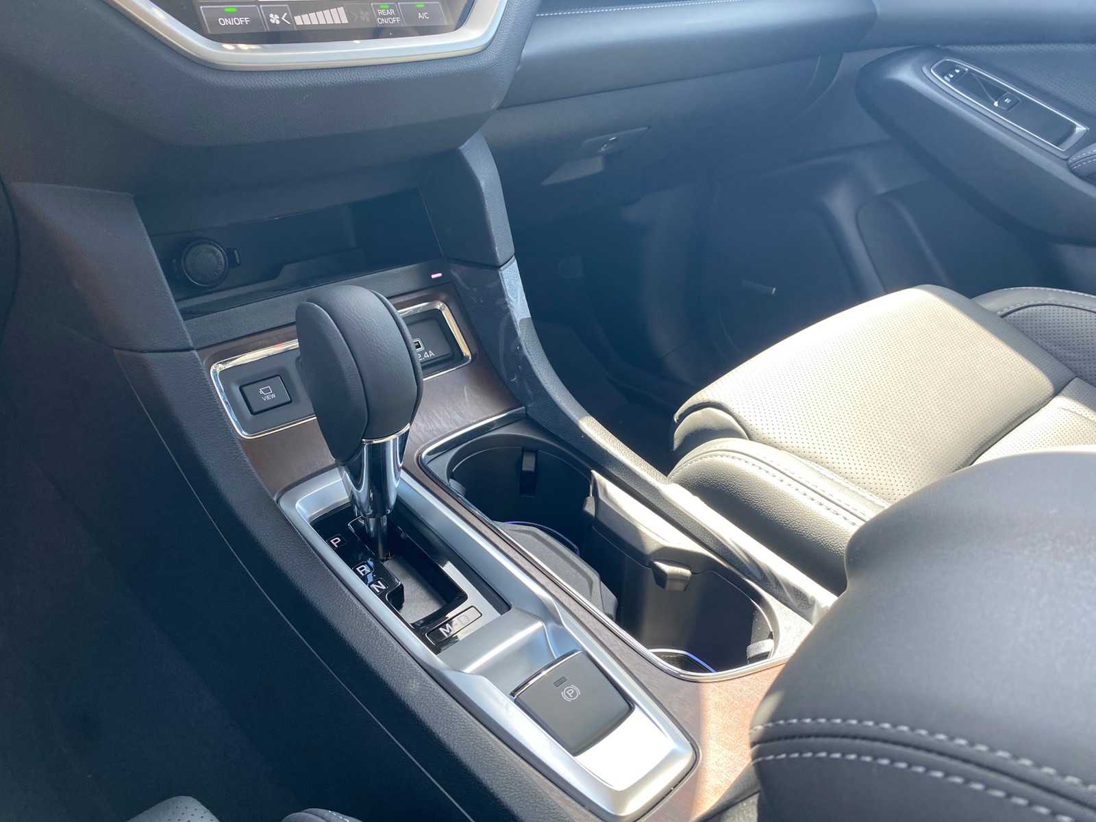 New 2025 CRYSTAL WHITE PEARL Subaru Touring image 22