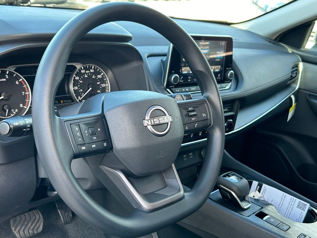 2025 Nissan Rogue S photo 32