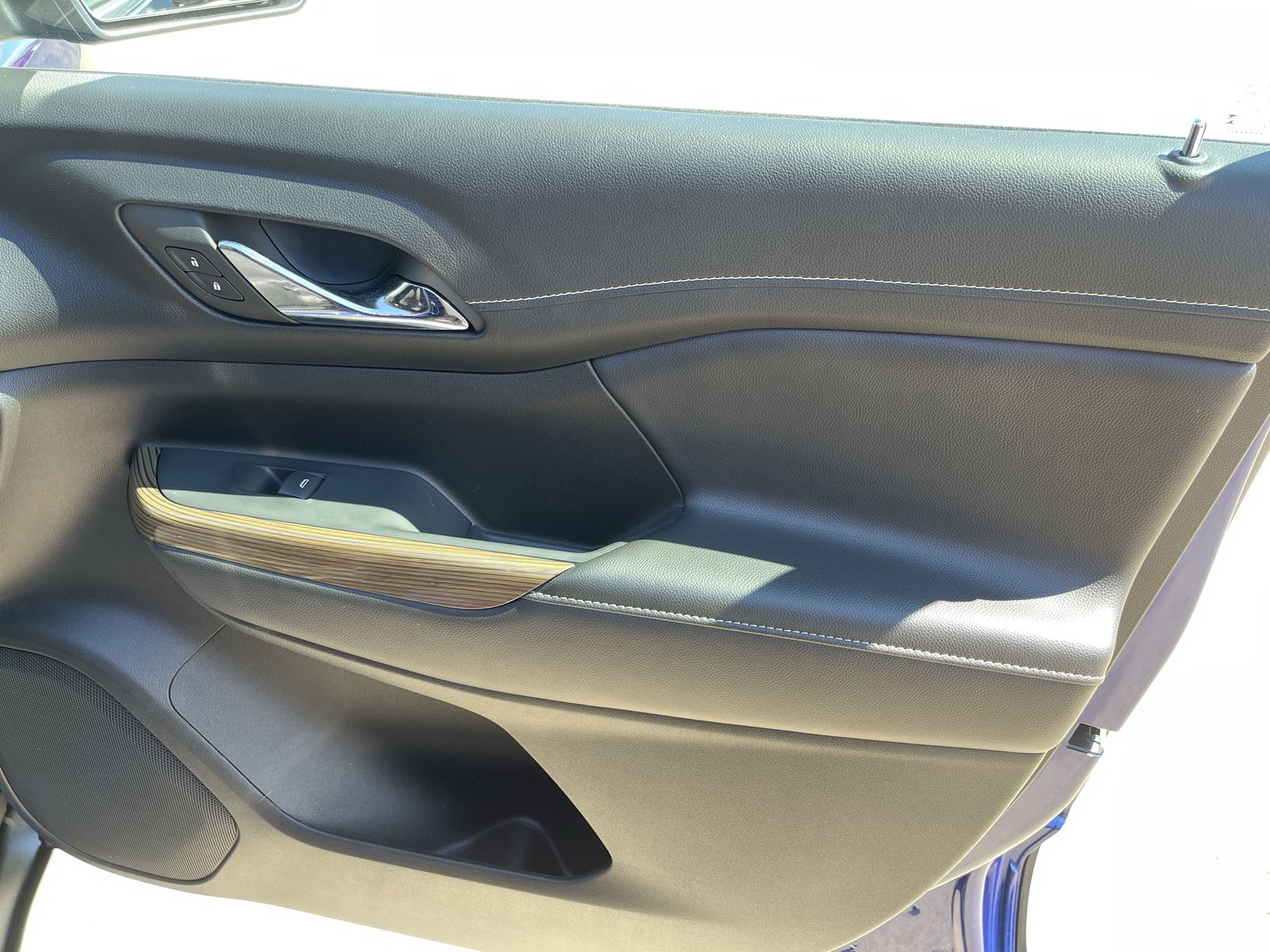 2023 Gmc Acadia SLE photo 5