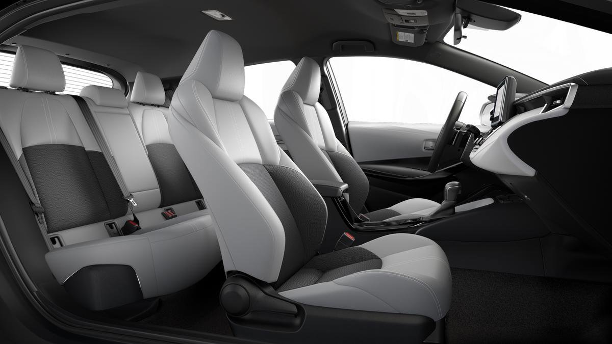 2025 Toyota Corolla XSE photo 34