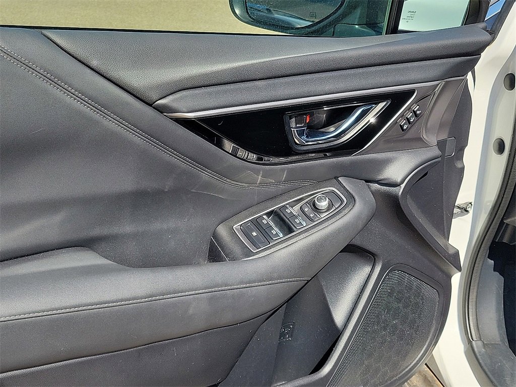 2022 Subaru Outback Limited photo 18