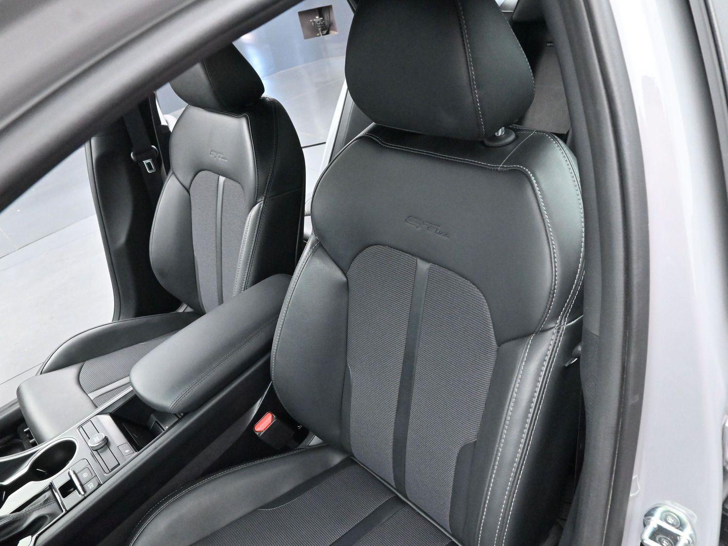 2023 Kia K5 GT-Line photo 14