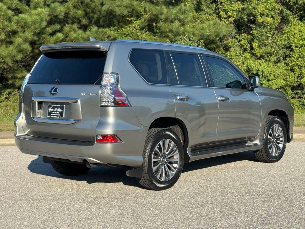2023 Lexus GX 460 Luxury photo 10