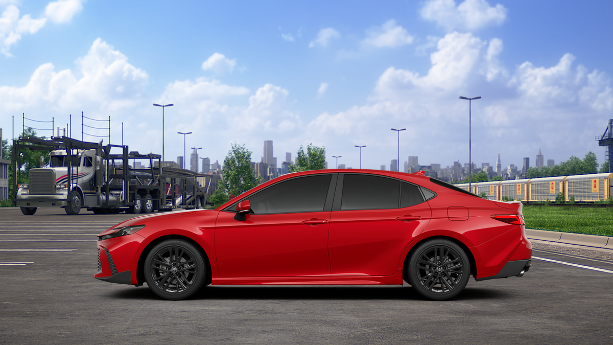 2026 Toyota Camry SE photo 4