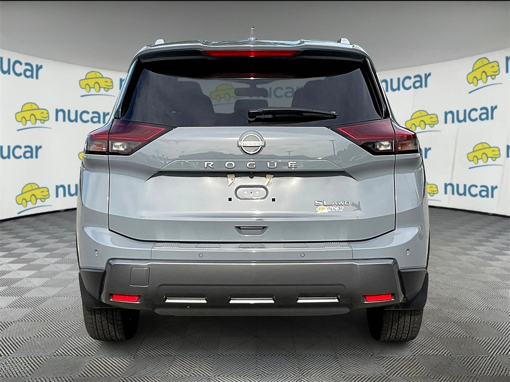 2024 Nissan Rogue SL photo 4