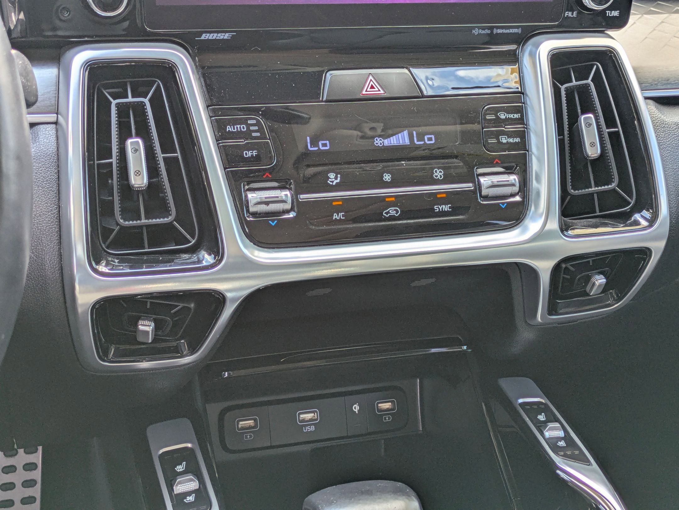 2021 Kia Sorento SX Prestige photo 17