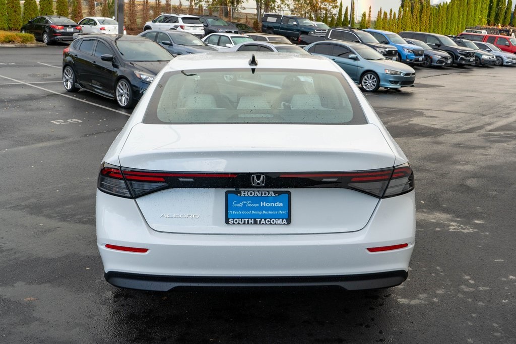2025 Honda Accord SE photo 6