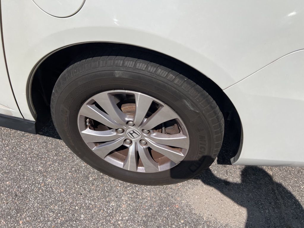2016 Honda Odyssey EX-L photo 20