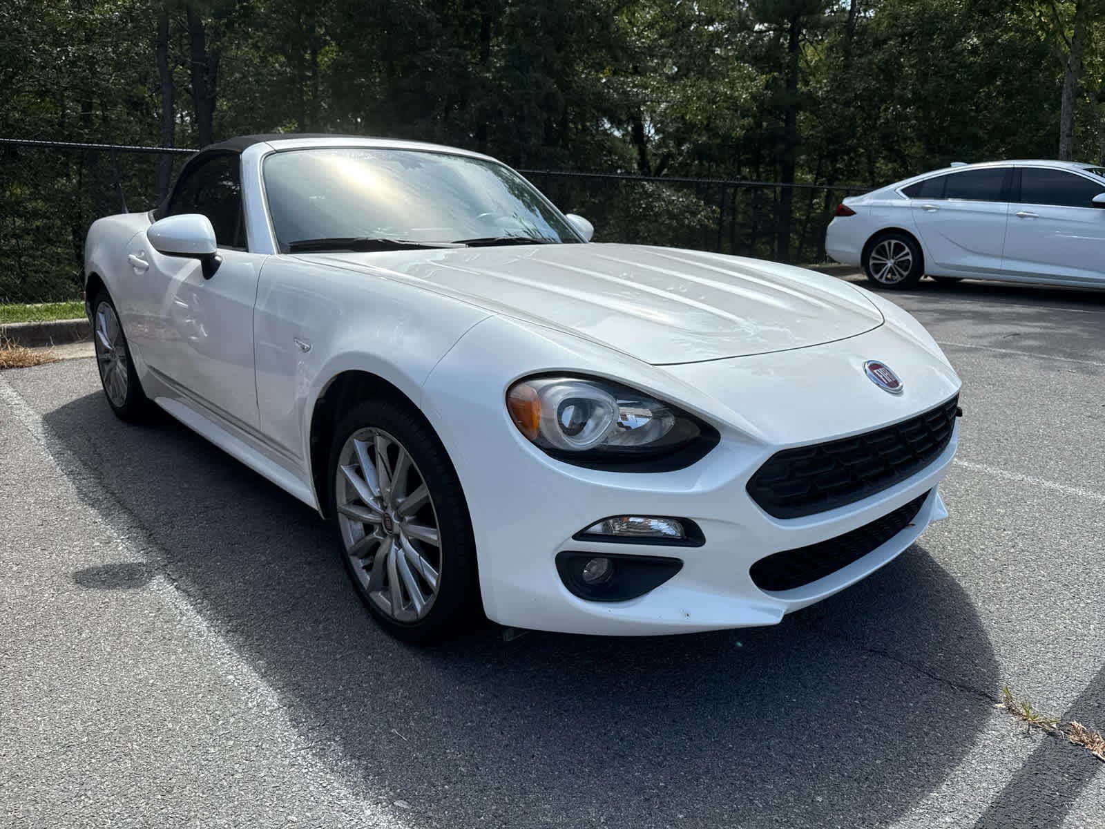 2018 Fiat 124 Spider Lusso photo 2