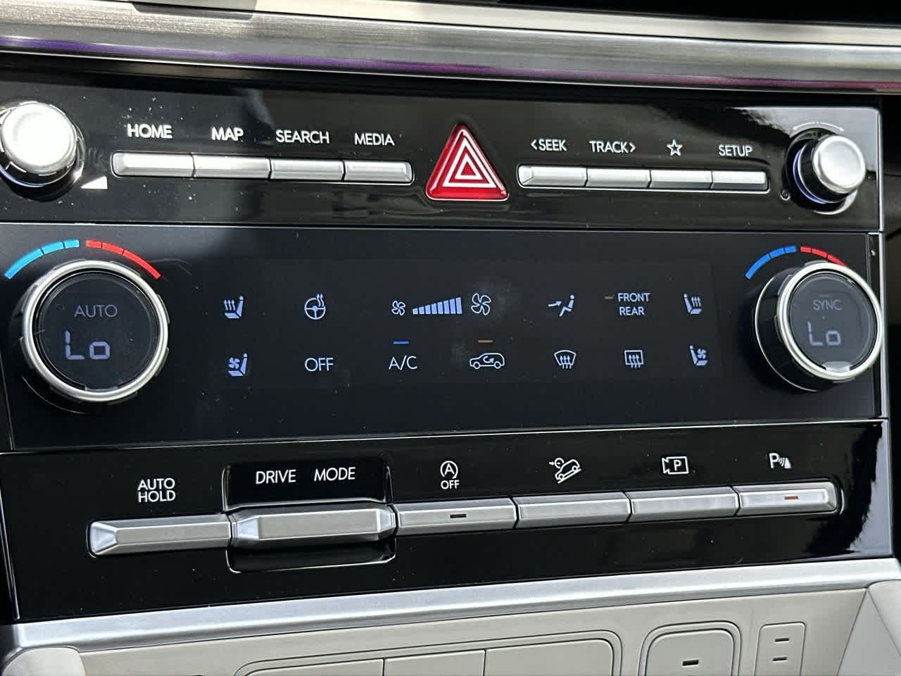 2025 Hyundai Santa Fe Calligraphy photo 16