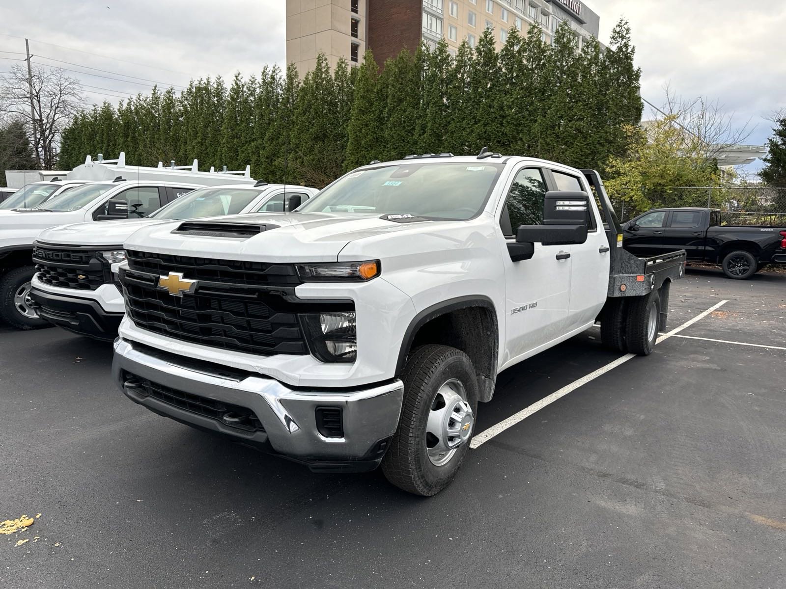 2024 Chevrolet Silverado 3500HD Work Truck photo 4