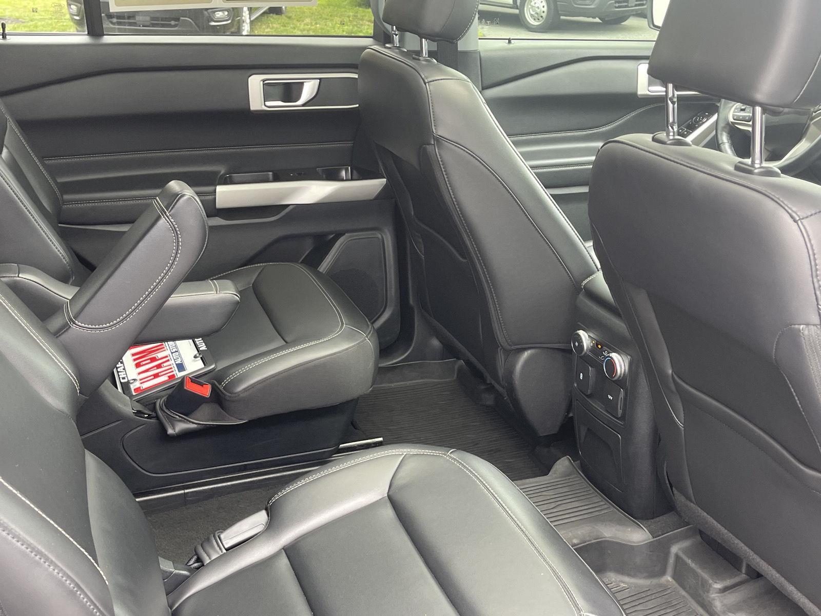 2022 Ford Explorer XLT photo 20
