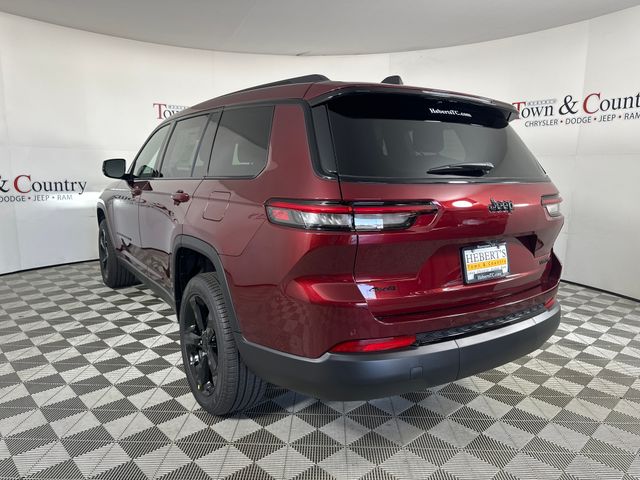2025 Jeep Grand Cherokee Limited photo 9