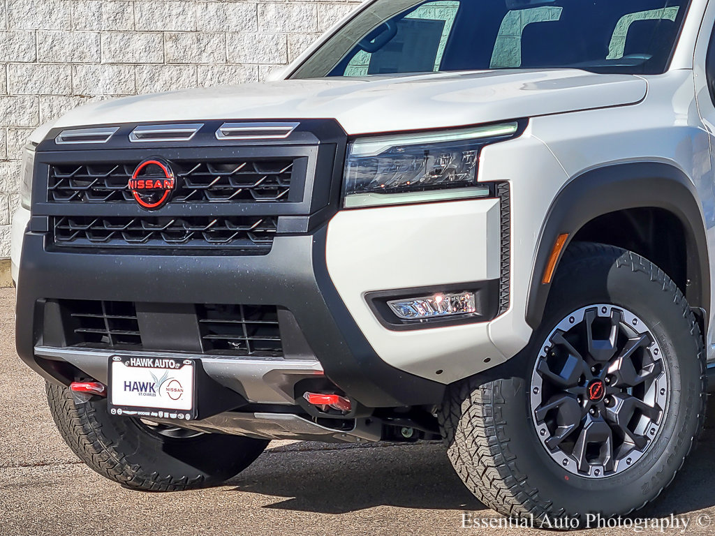 2026 Nissan Frontier PRO-4X photo 2