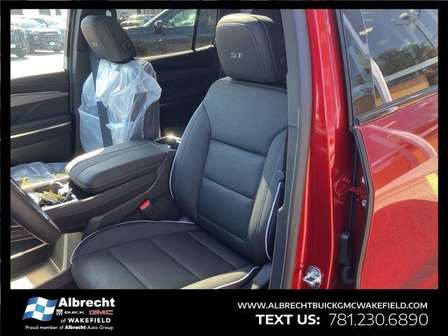 2025 Buick Enclave Sport Touring photo 6