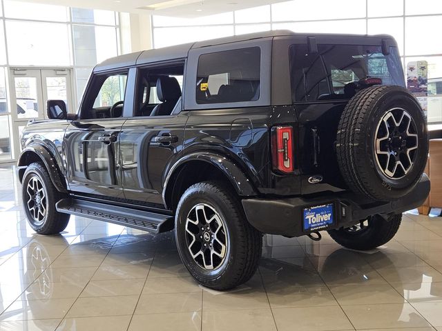 2025 Ford Bronco Outer Banks photo 4