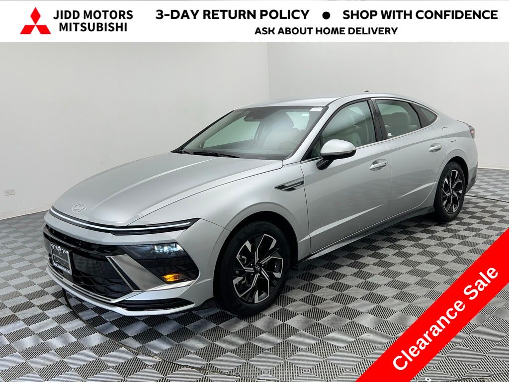 2025 Hyundai Sonata SEL's photo