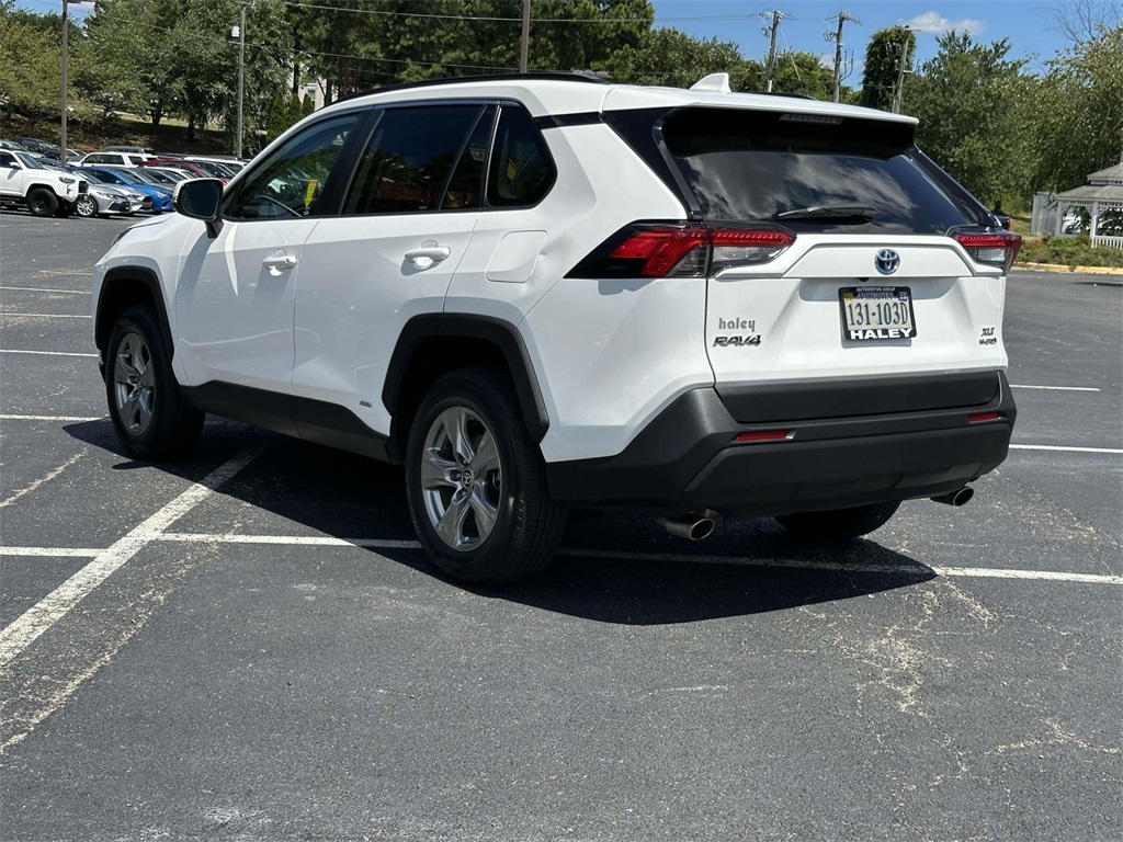 2024 Toyota RAV4 Hybrid XLE photo 20