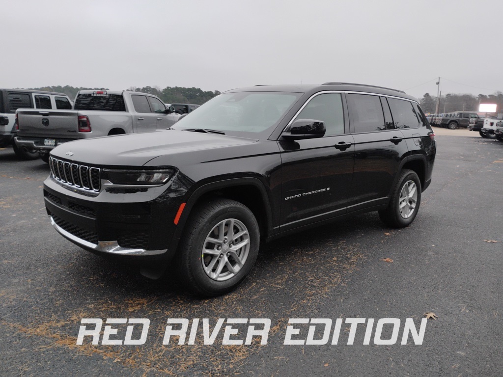 2025 Jeep Grand Cherokee L Laredo's photo