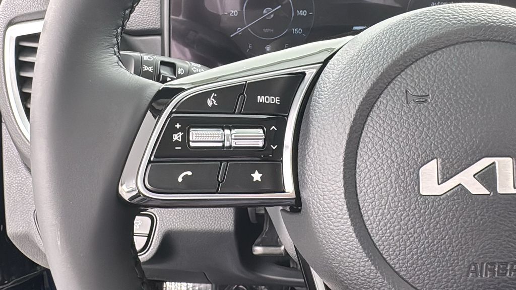 2026 Kia Seltos EX photo 22