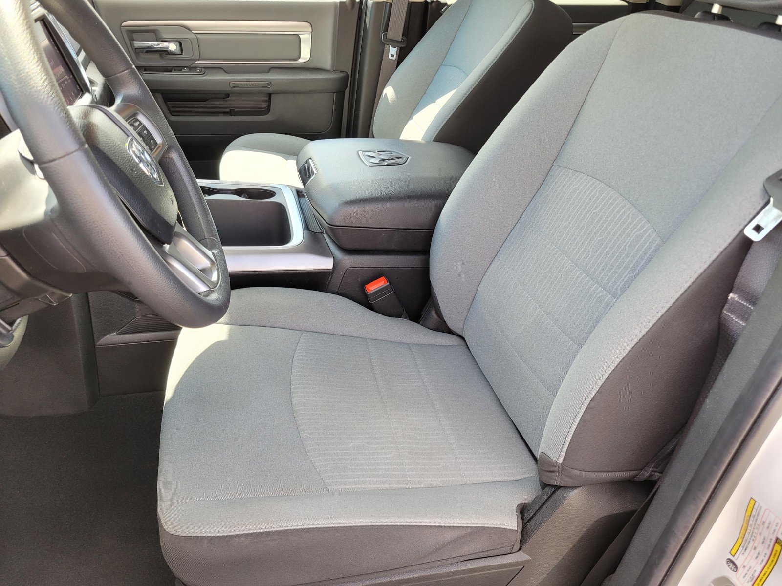2023 Ram 1500 Classic SLT photo 14