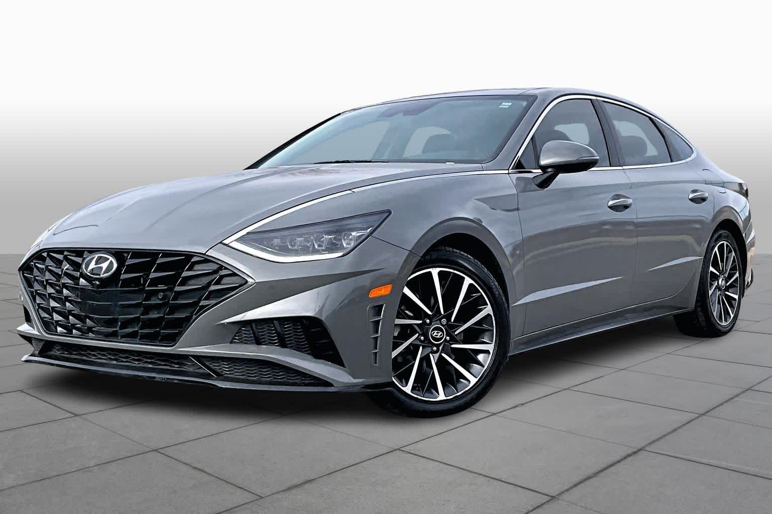 2022 Hyundai Sonata Limited's photo
