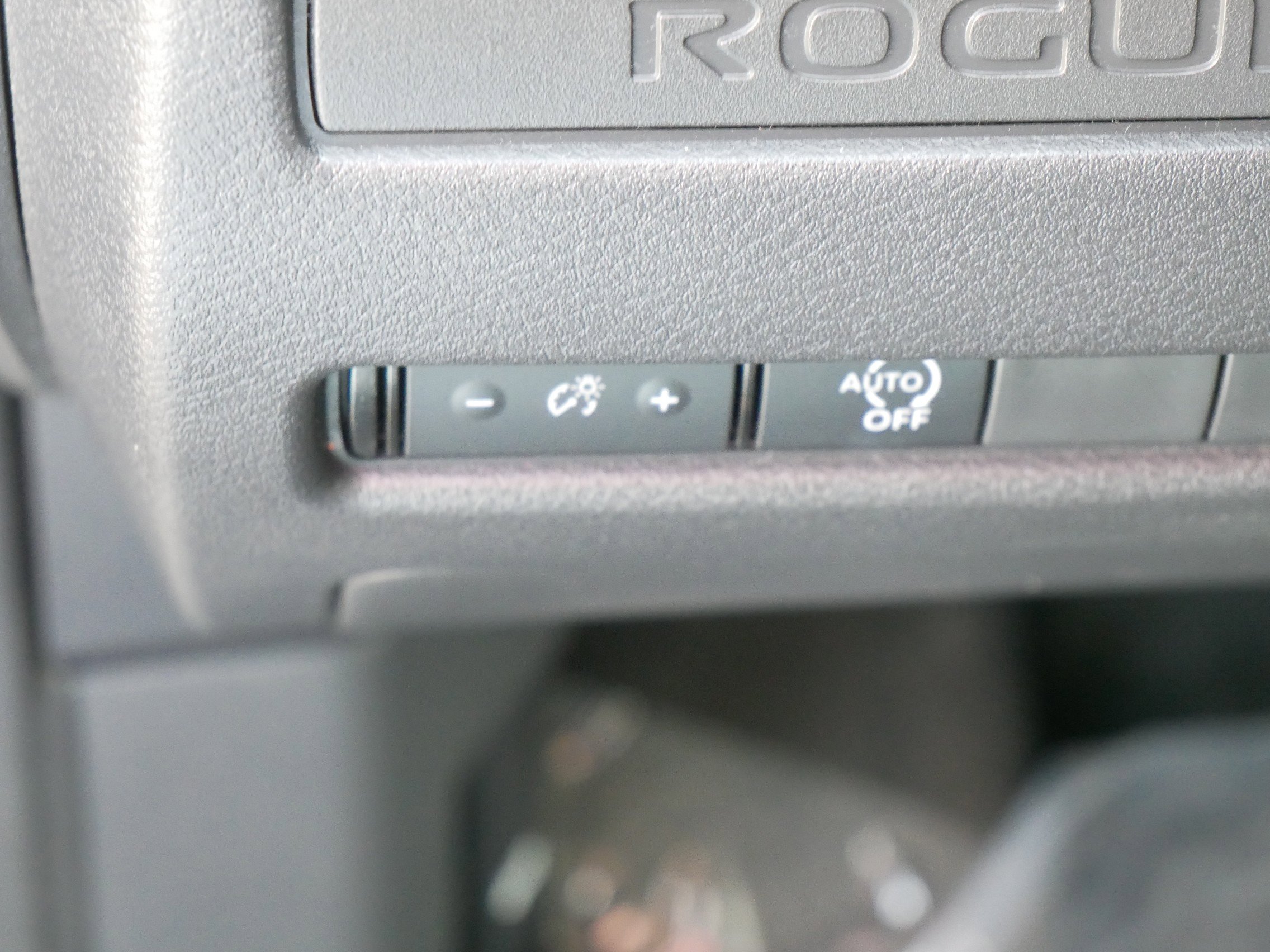 2023 Nissan Rogue S photo 20