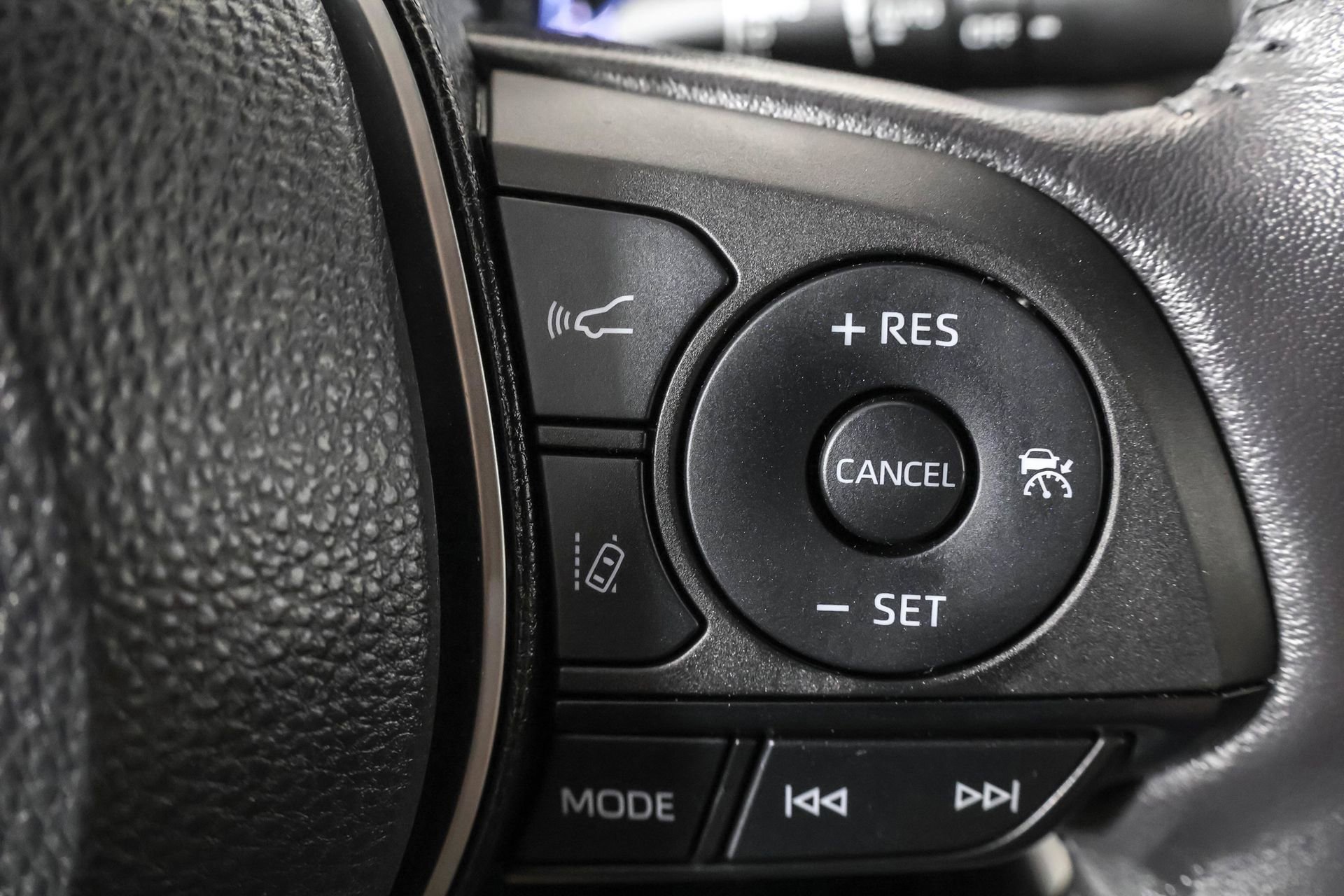 2022 Toyota RAV4 Hybrid Limited photo 19