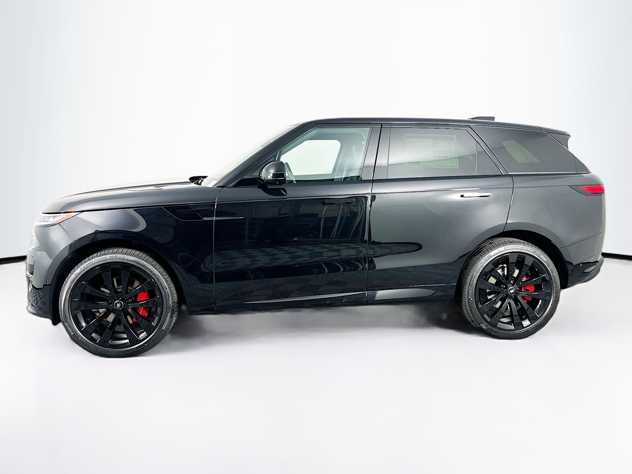 2025 Land Rover Range Rover Sport SE photo 8