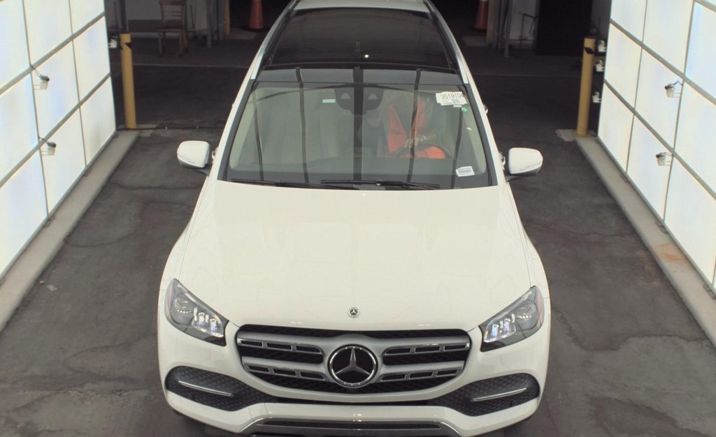 2022 Mercedes Benz GLS 450 4MATIC photo 2