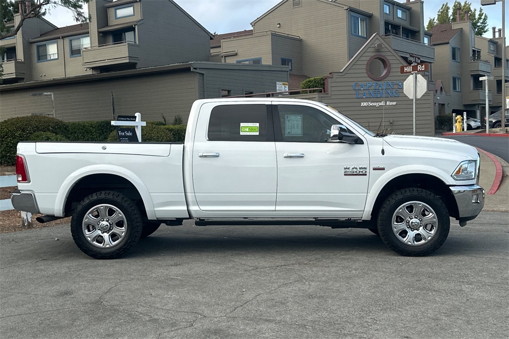 2014 Ram 2500 Laramie photo 3