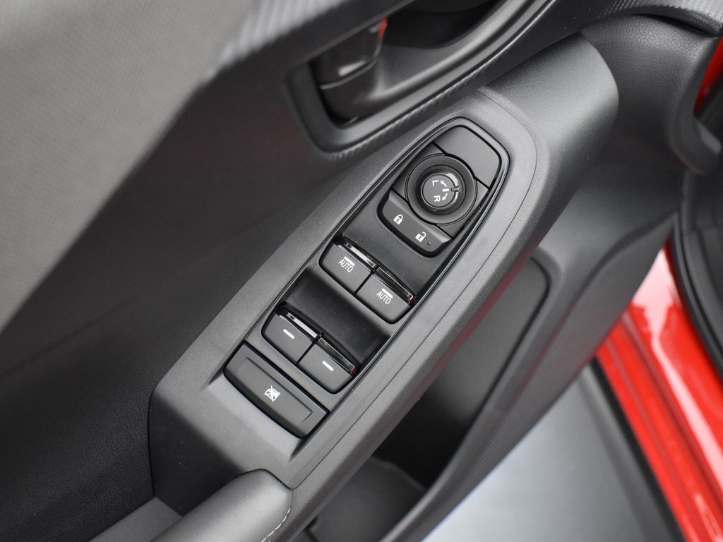2025 Subaru Crosstrek Premium photo 7
