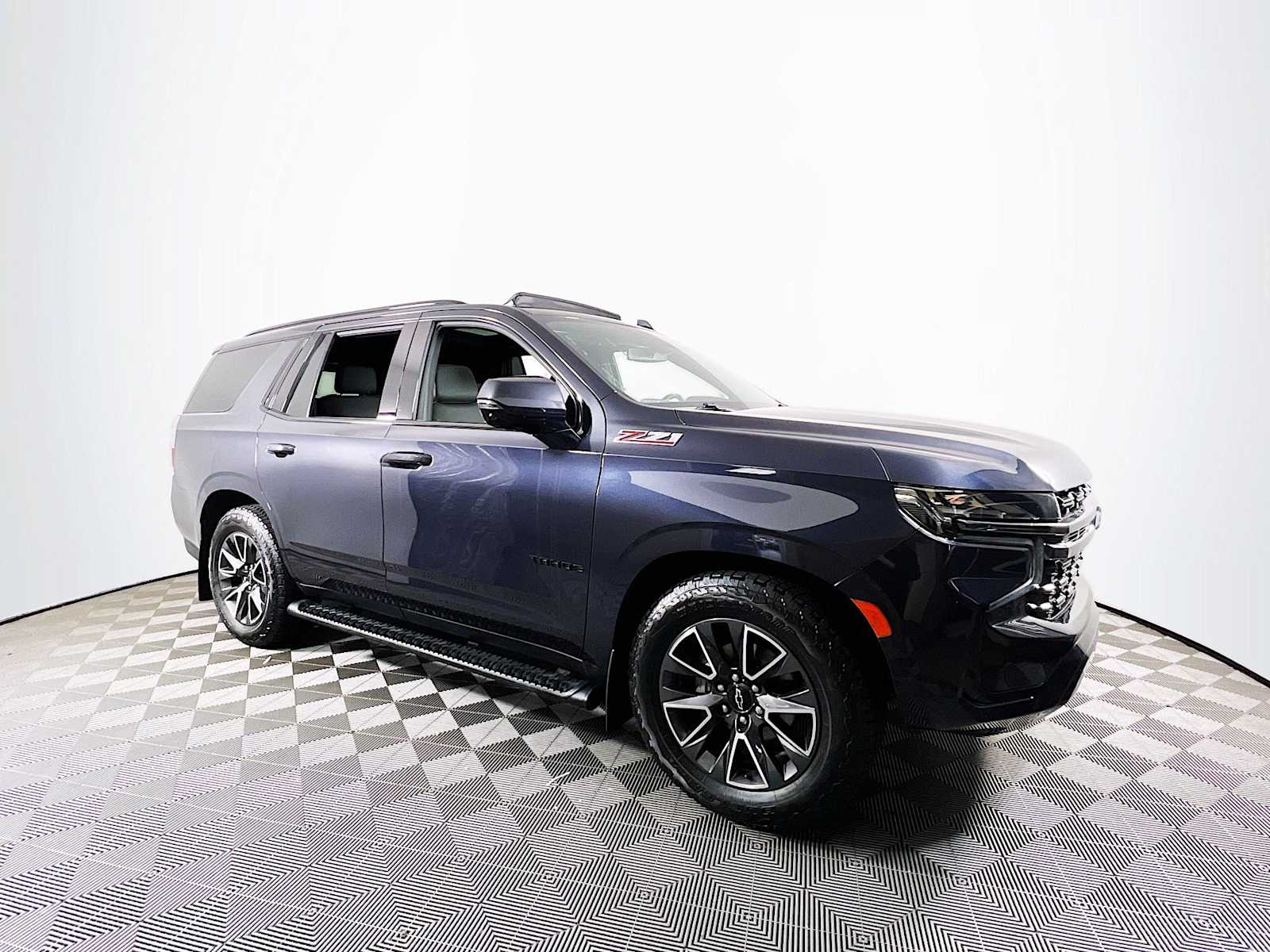 2022 Chevrolet Tahoe Z71 photo 3