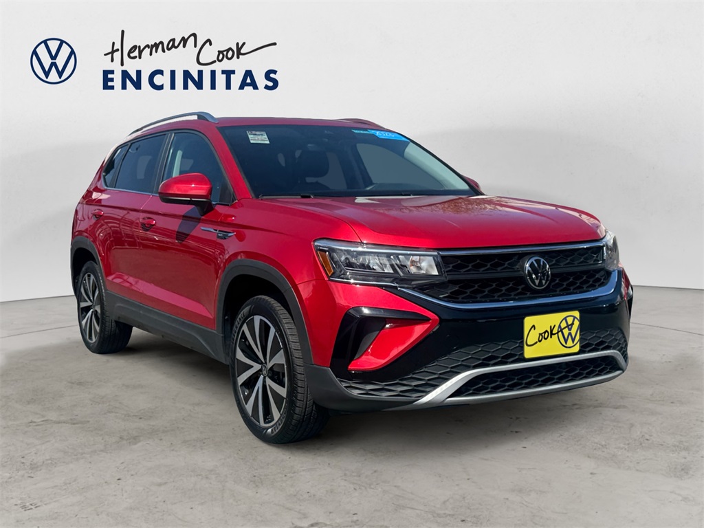 2023 Volkswagen Taos SE photo 7